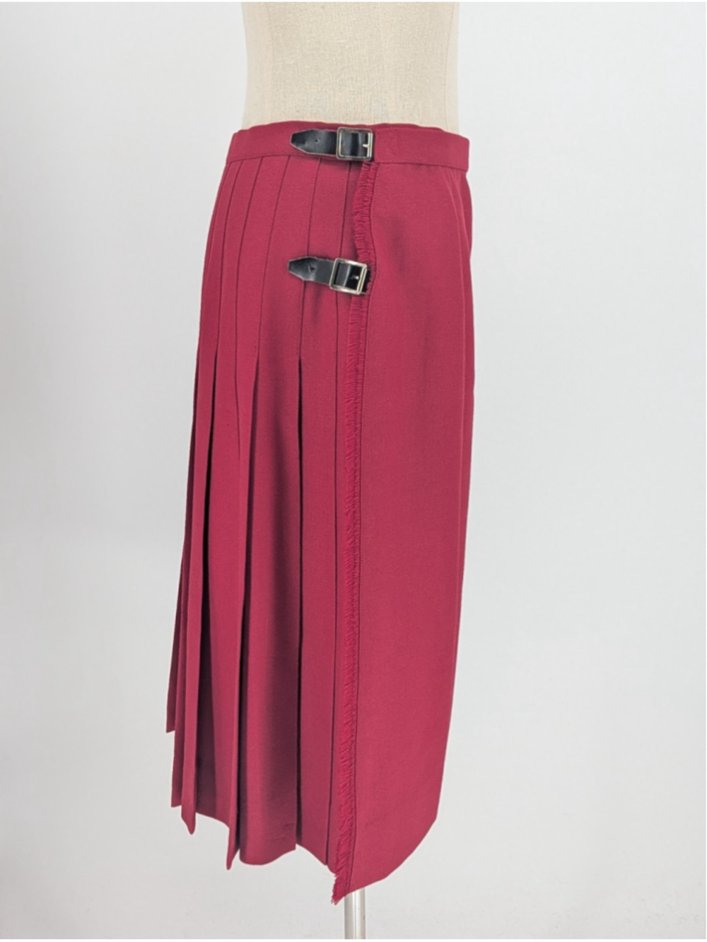 Vintage Hugh Macpherson Scotland Red Pleated Kilt Skirt Leather Buckles 30"
